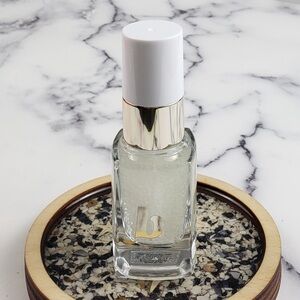 Beautycounter Glow First Priming Serum